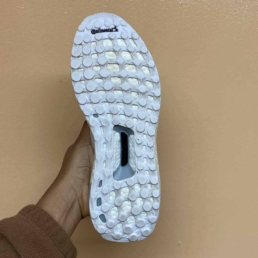 Adidas UltraBoost 3.0 “Triple White” - Picture 15 of 16
